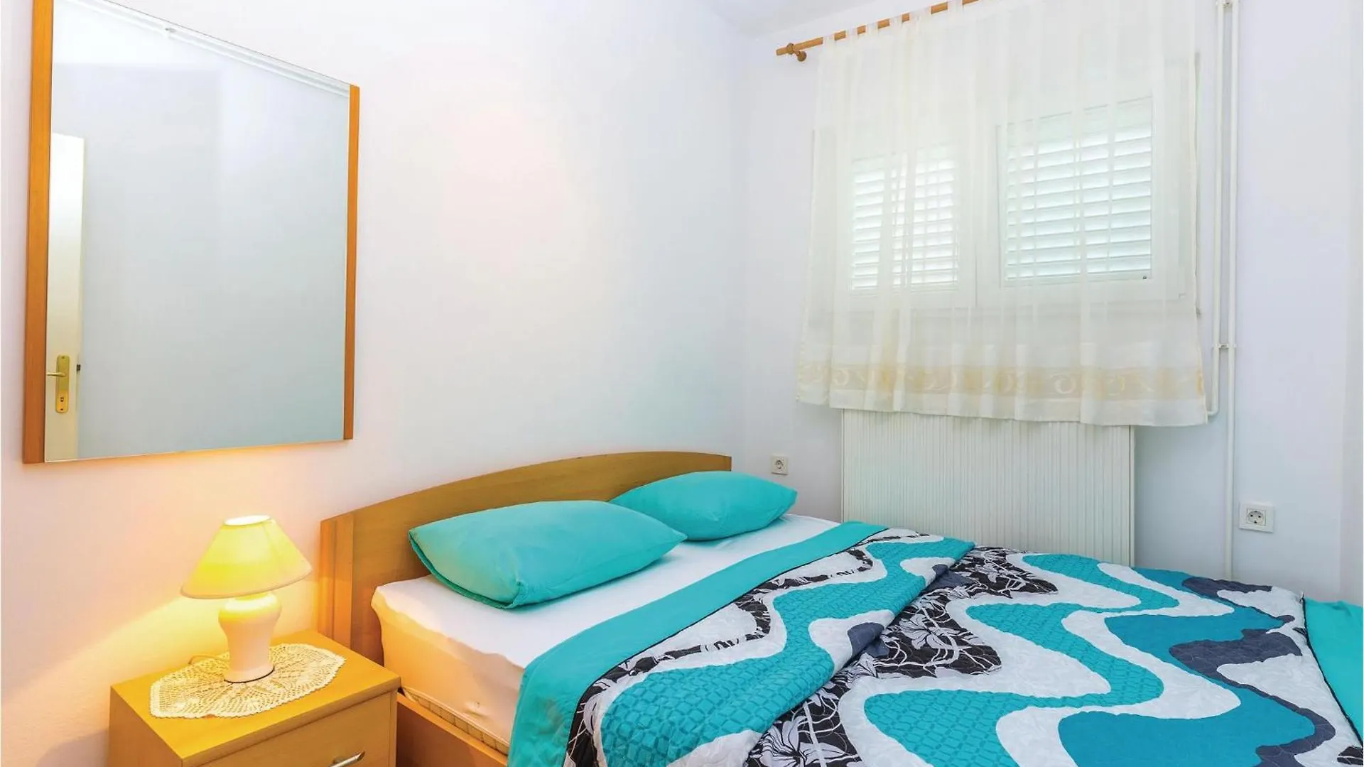 Lovely Apartment In Jadranovo With Wifi 0*,