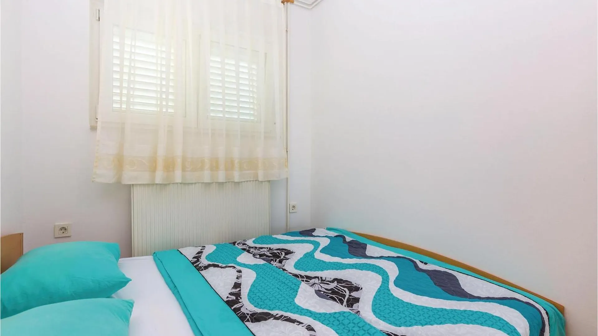 Lovely Apartment In Jadranovo With Wifi