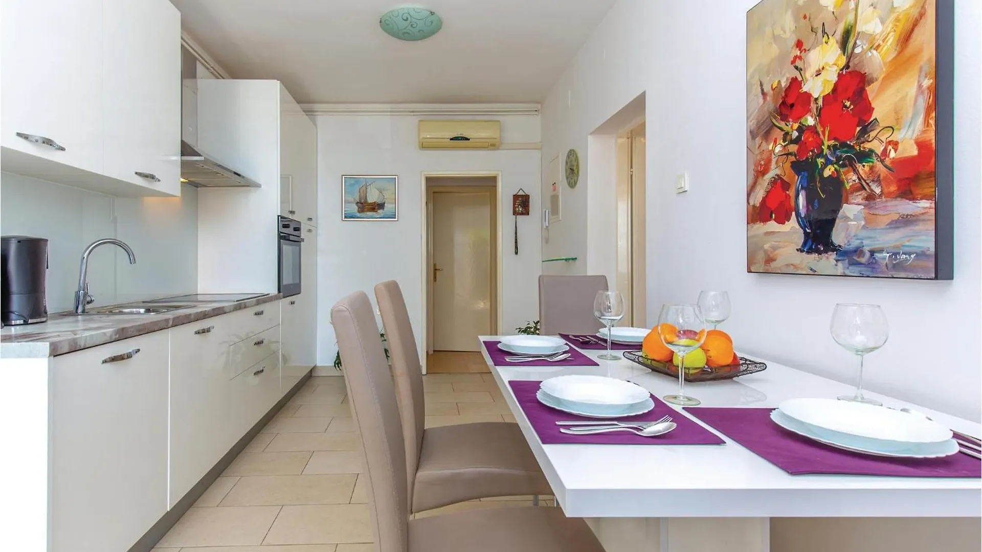 Lovely Apartment In Jadranovo With Wifi
