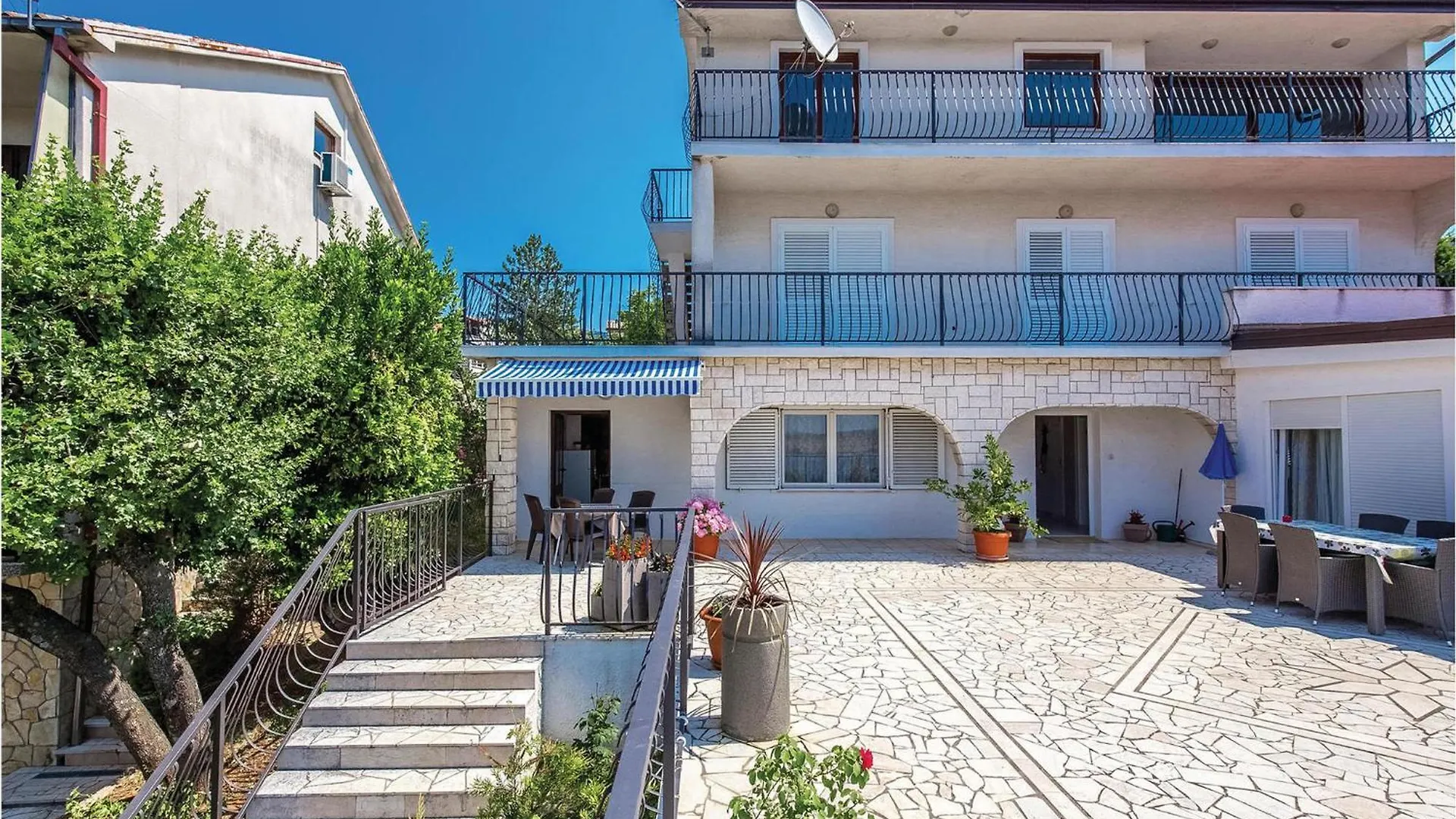 Lovely Apartment In Jadranovo With Wifi Croatia